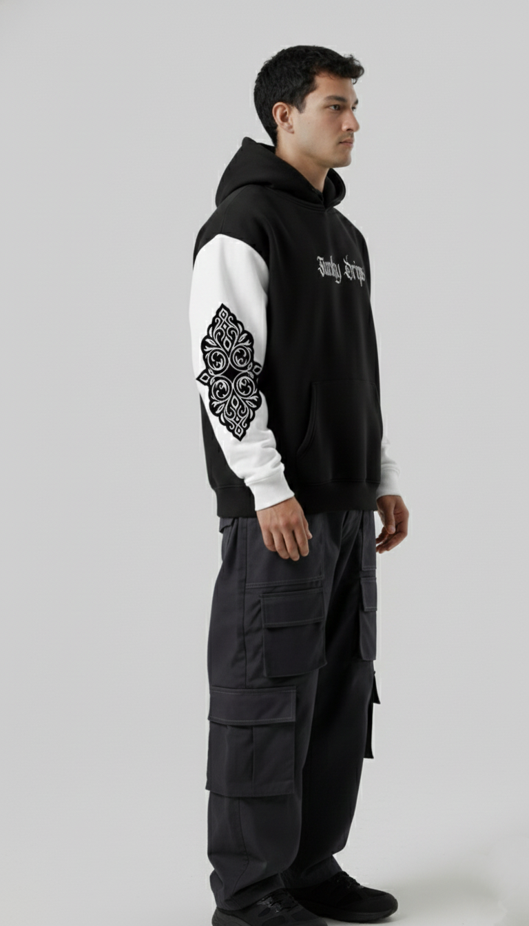 Oversized hoodie EMBROIDERED SLEEVES