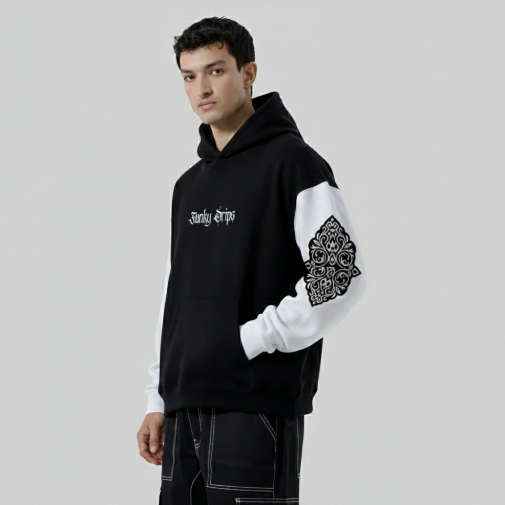 Oversized hoodie EMBROIDERED SLEEVES